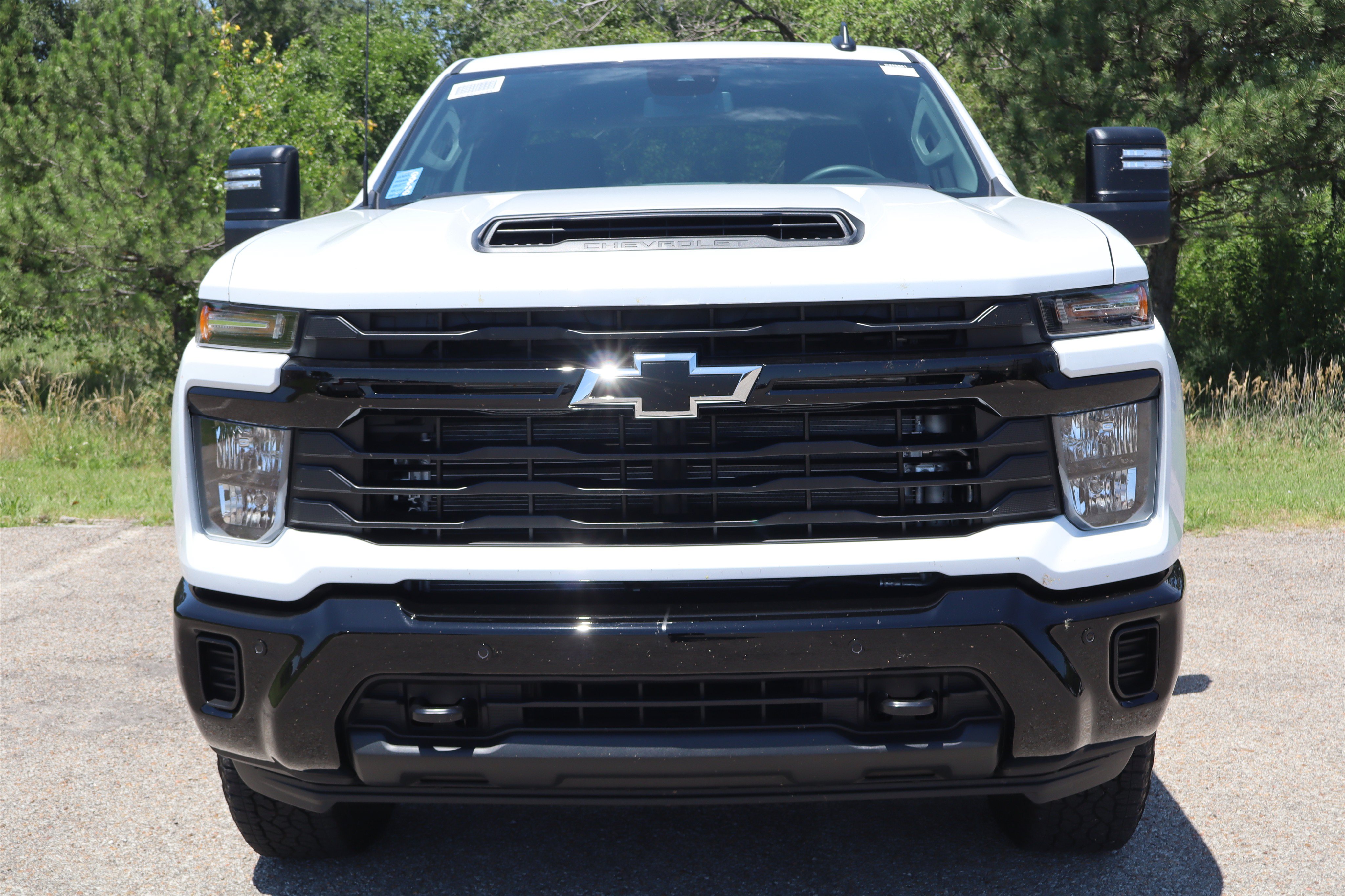 New 2026 Chevrolet Silverado 2500 Custom w/ Custom Value Package AWD/4WD image 14