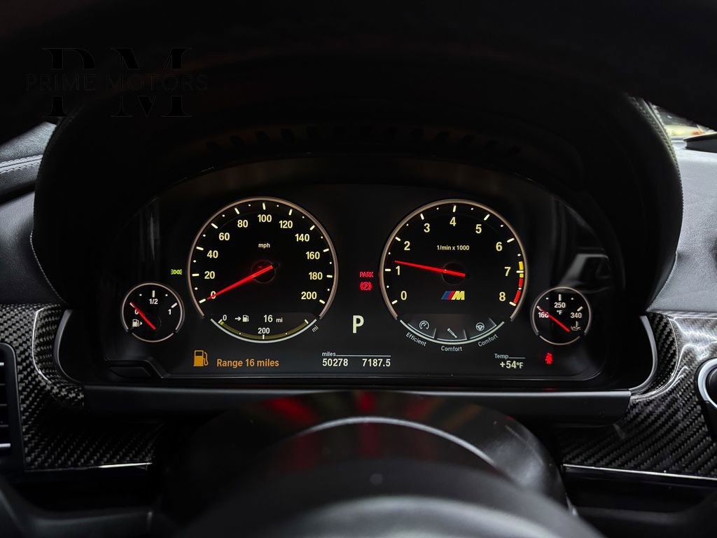 Used 2017 BMW M6 Coupe image 31