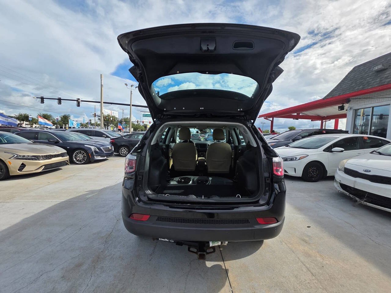 Used 2018 Jeep Compass Sport w/ Tech Group AWD/4WD image 14