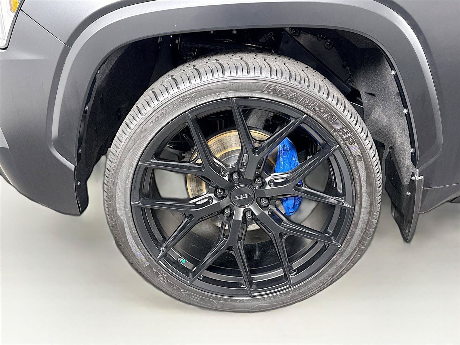 Certified 2025 Toyota Sequoia Platinum AWD/4WD image 52