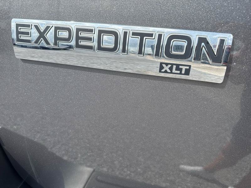 Used 2010 Ford Expedition XLT RWD image 17