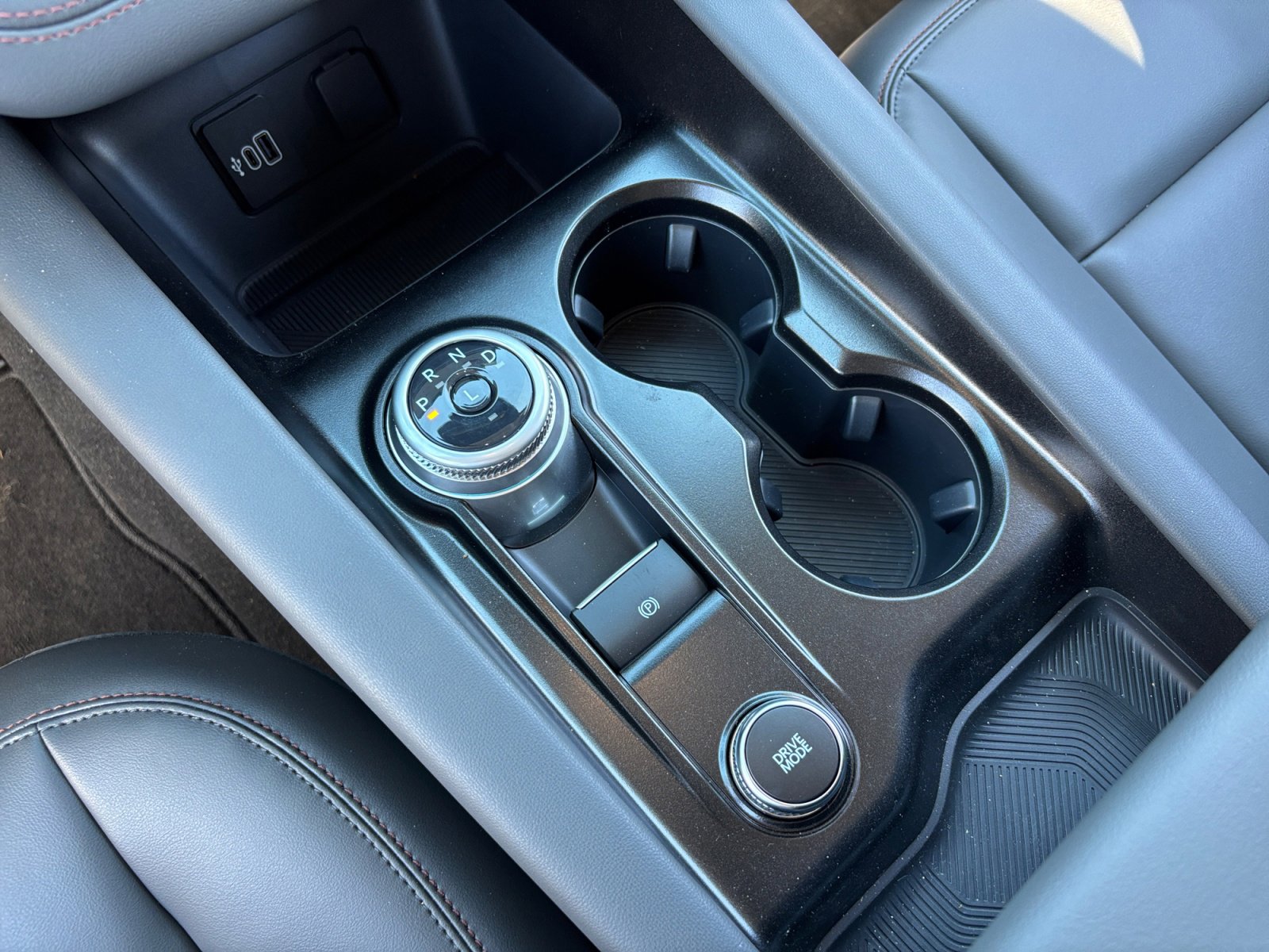 Used 2026 Ford Explorer Active w/ Active Comfort Package image 14