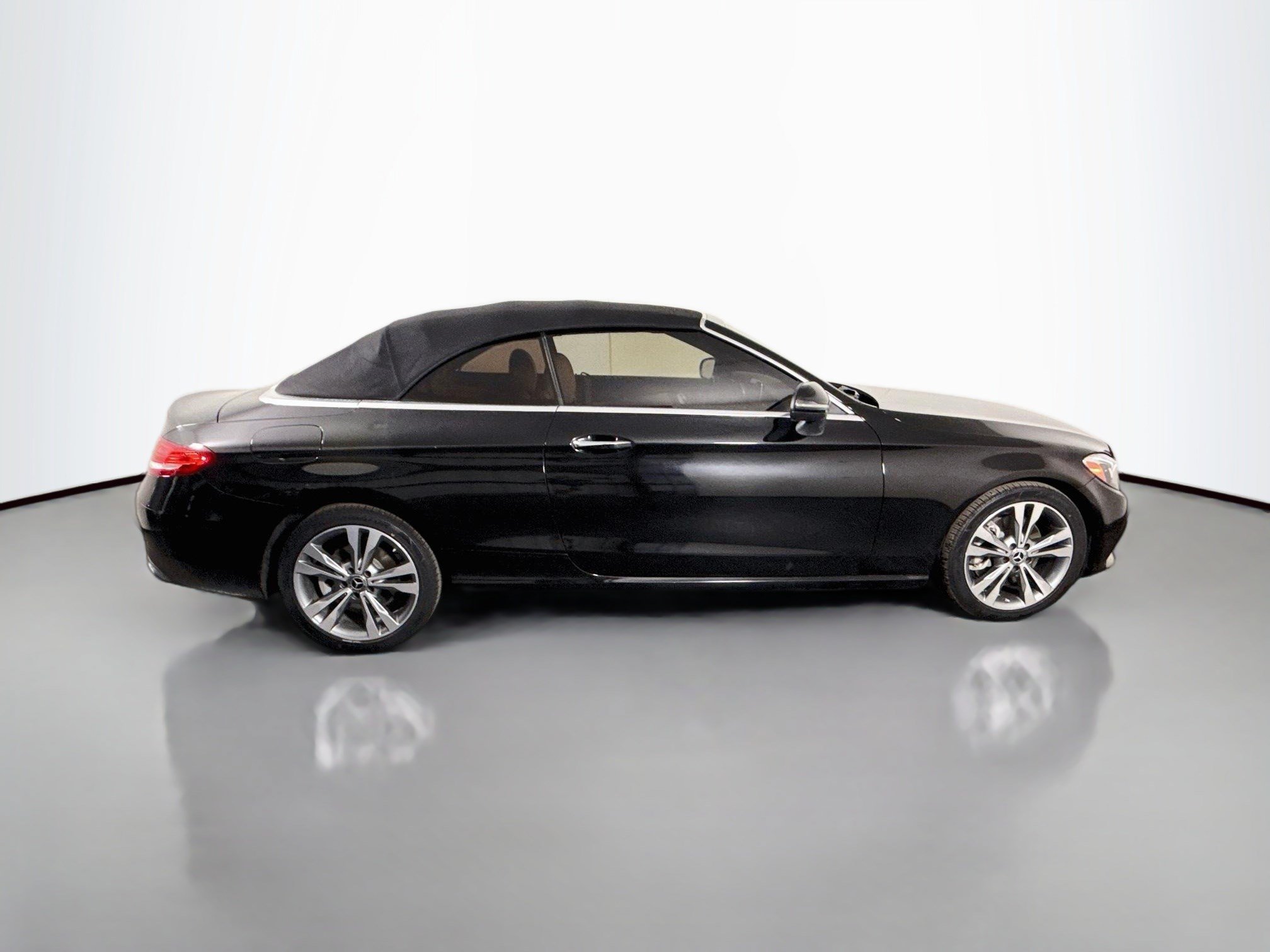 Used 2018 Mercedes-Benz C 300 Cabriolet image 11