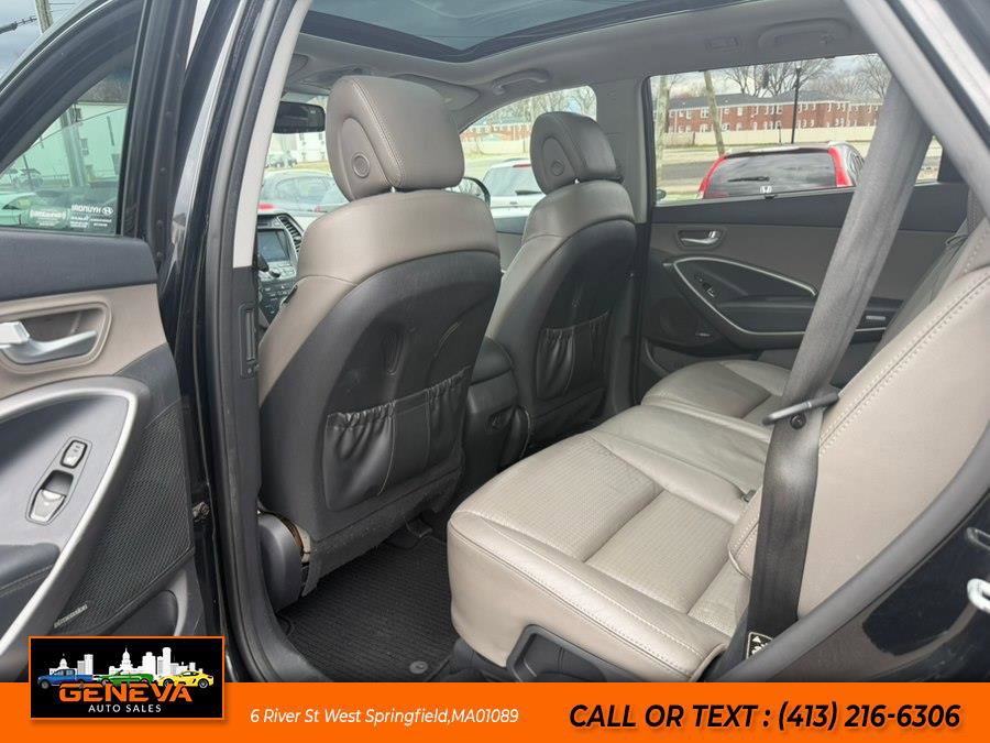 Used 2014 Hyundai Santa Fe GLS image 10
