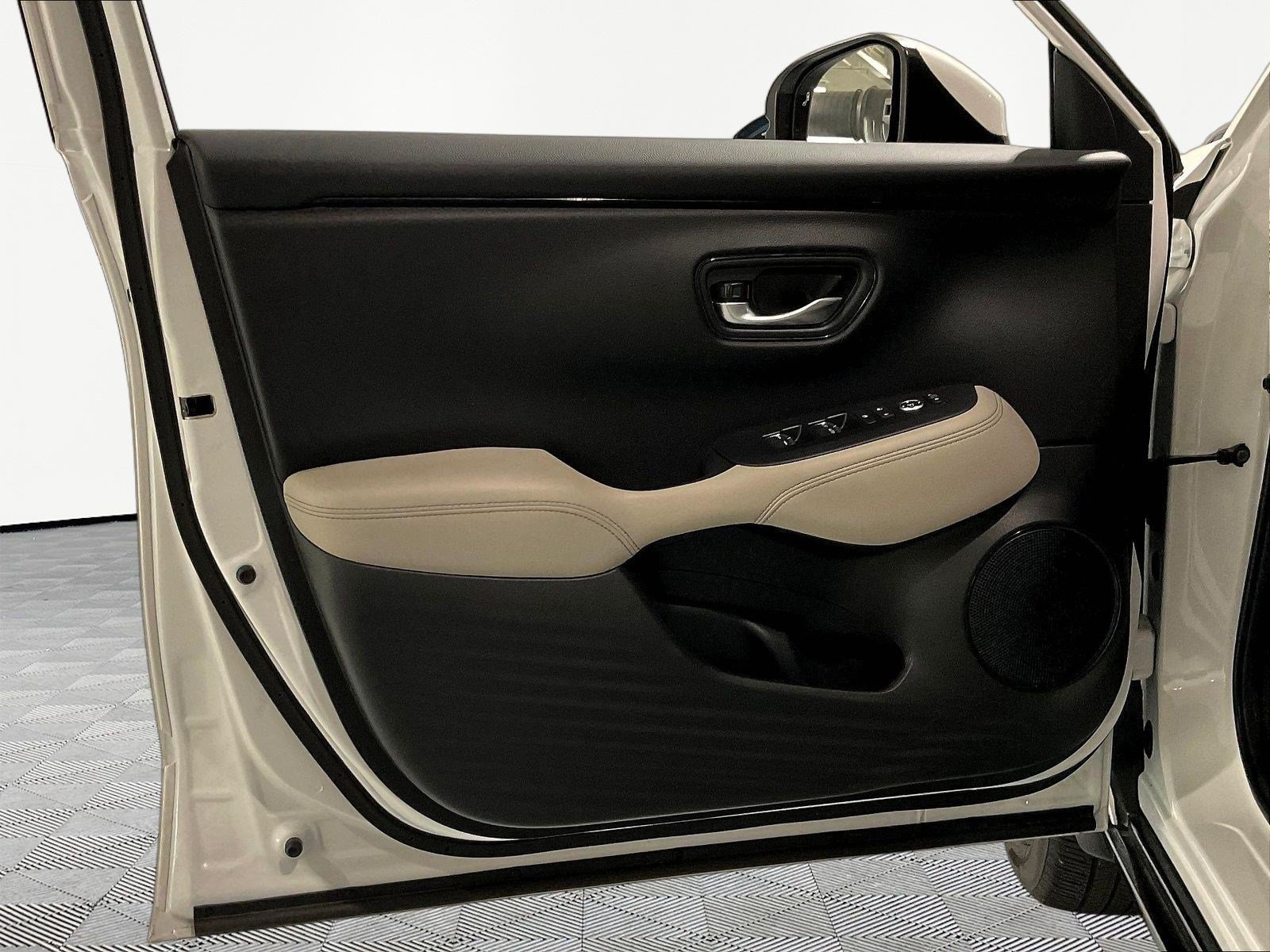 Certified 2026 Honda HR-V EX-L image 19