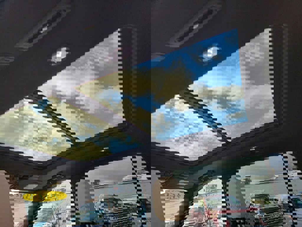 Used 2023 Cadillac Escalade Premium Luxury w/ LPO, Radiant Package image 17