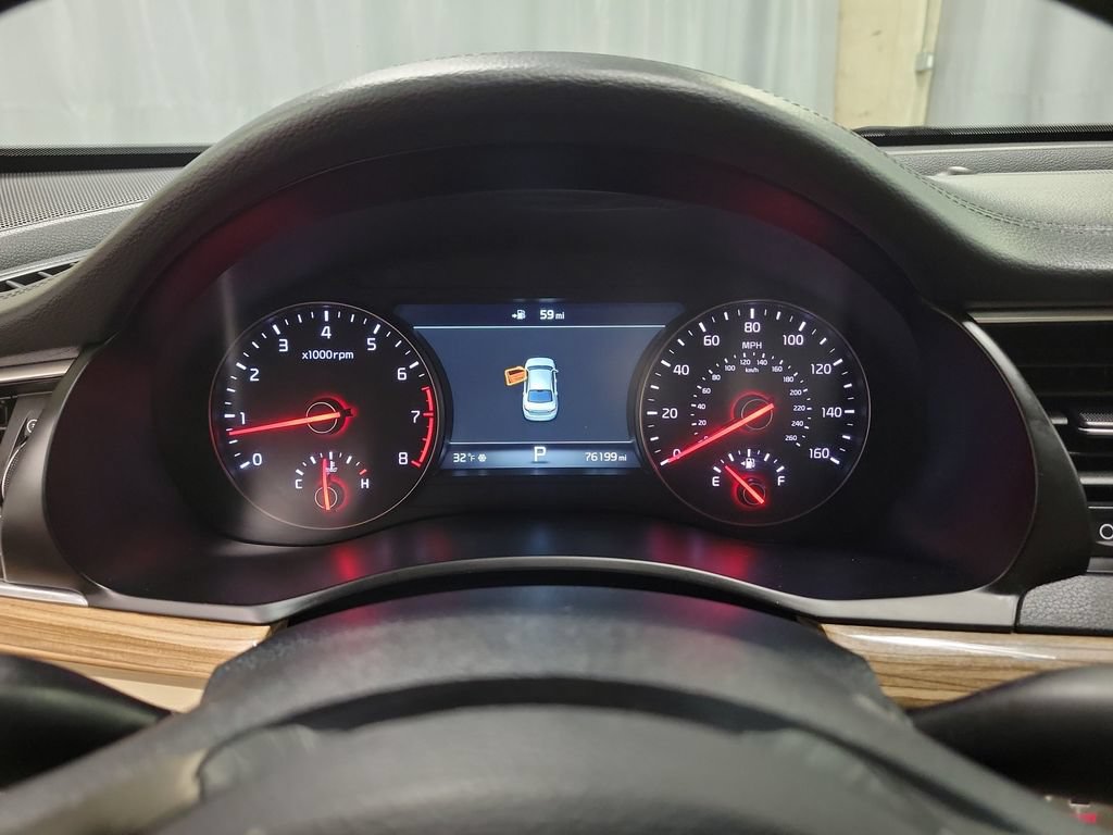Used 2017 Kia Cadenza Technology FWD image 27