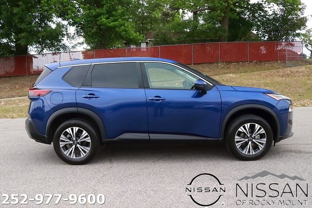 Used 2022 Nissan Rogue SV AWD/4WD image 4