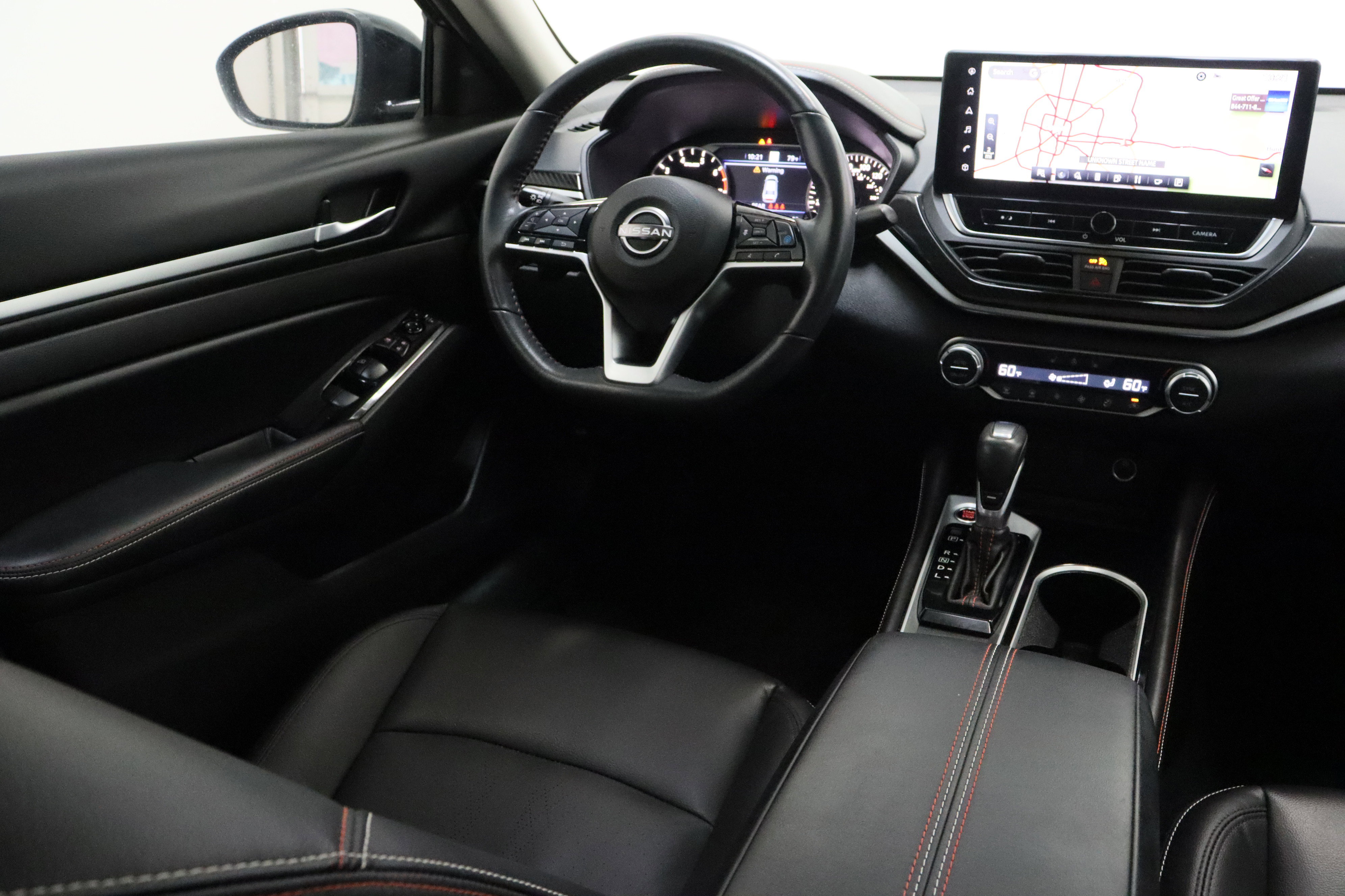 Used 2024 Nissan Altima 2.0 SR image 34