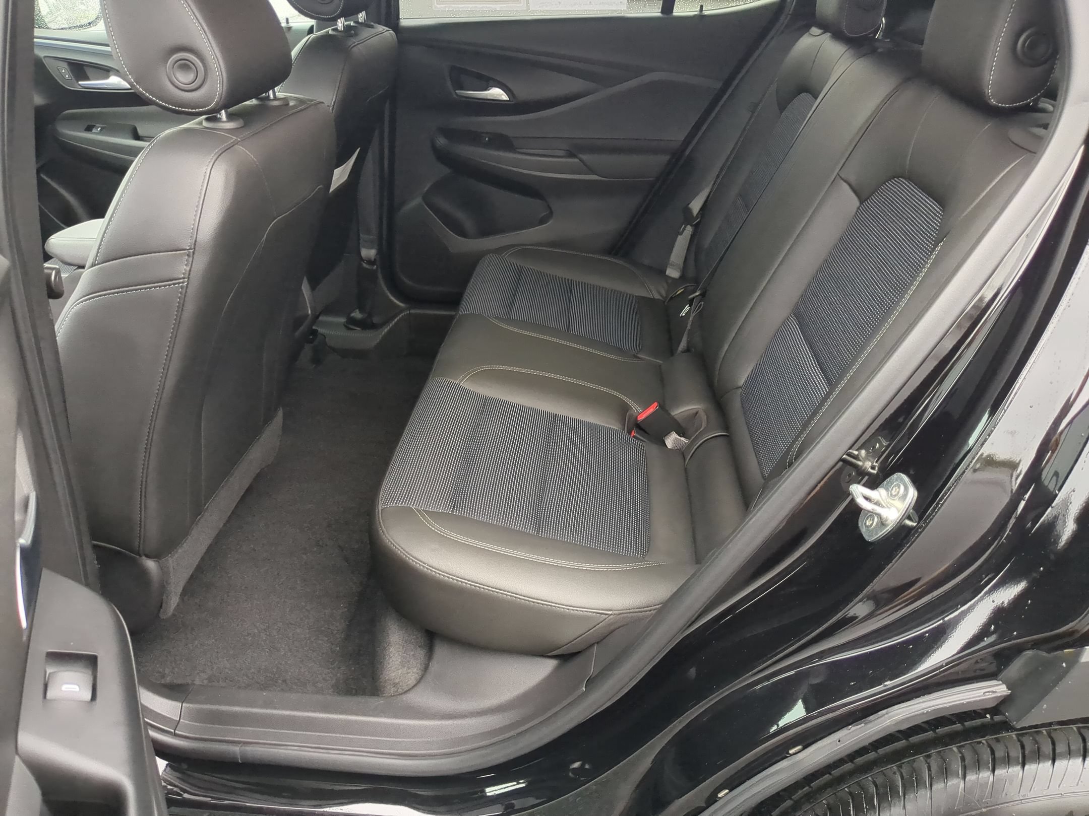 Certified 2024 Buick Envista Sport Touring w/ Convenience I Package FWD image 22