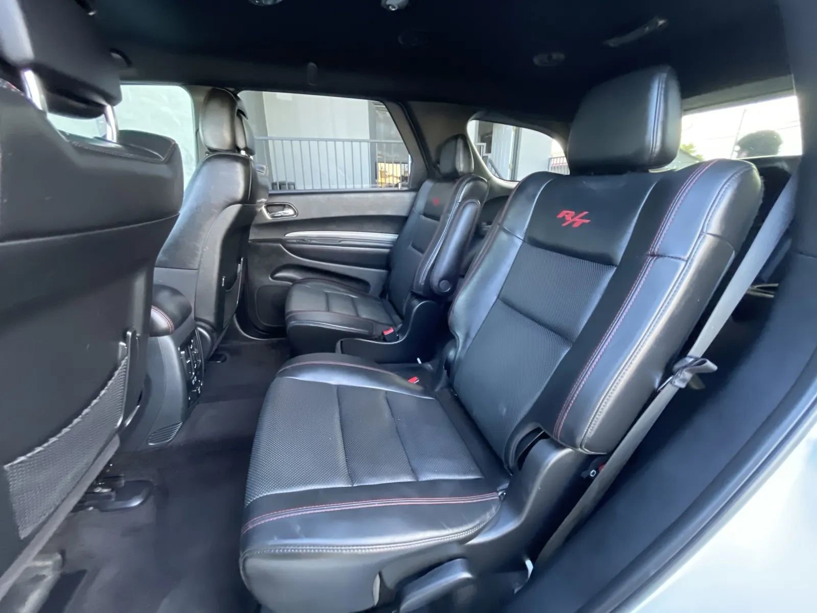 Used 2018 Dodge Durango R/T w/ Blacktop Package AWD/4WD image 16