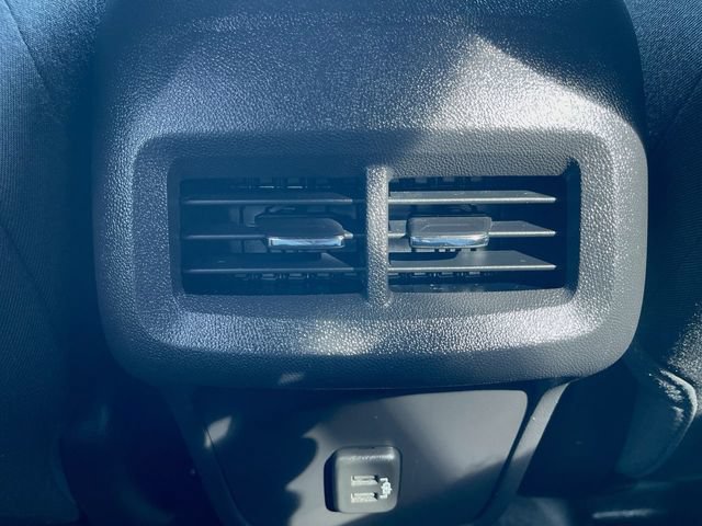 Used 2024 GMC Terrain SLE w/ Driver Convenience Package AWD/4WD image 21