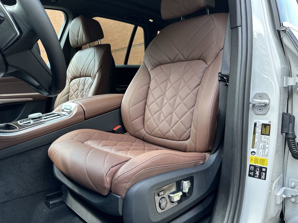 Used 2024 BMW X5 xDrive40i w/ Premium Package image 34