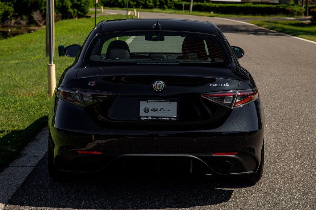 New 2025 Alfa Romeo Giulia w/ Driving Assist Package image 4