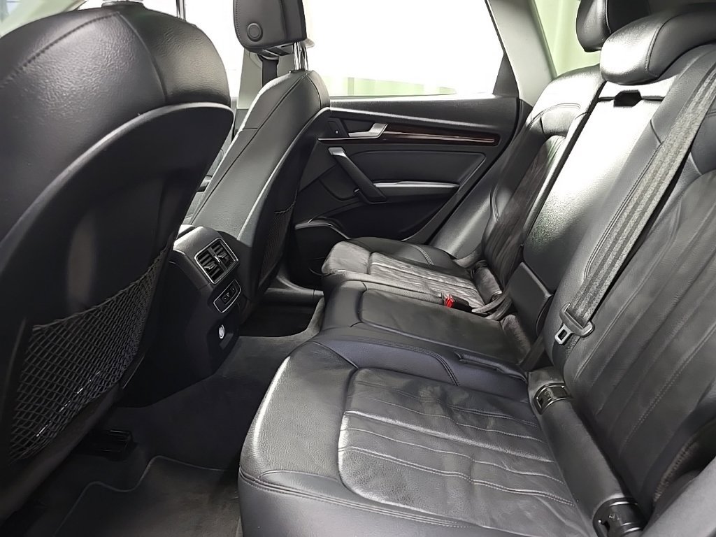 Used 2018 Audi Q5 2.0T Premium w/ Convenience Package AWD/4WD image 27