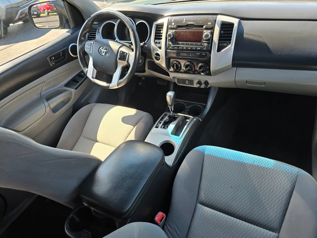 Used 2012 Toyota Tacoma 4x4 Double Cab w/ SR5 Pkg image 16