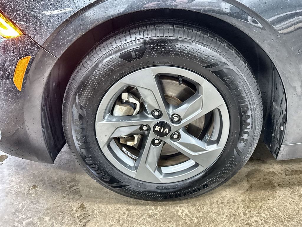 Used 2021 Kia K5 LXS image 20