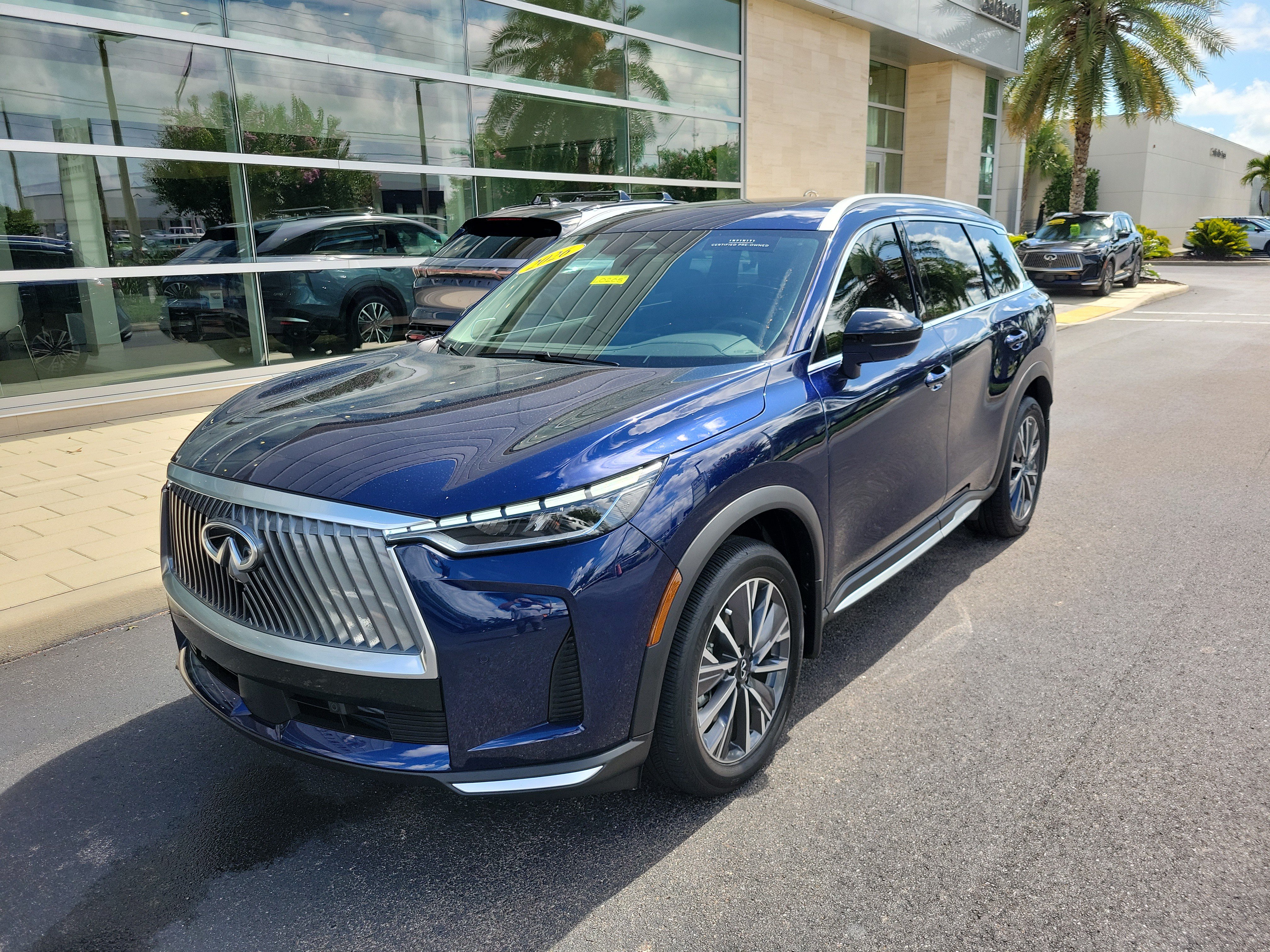 Certified 2026 INFINITI QX60 Luxe w/ Cargo Package FWD image 8