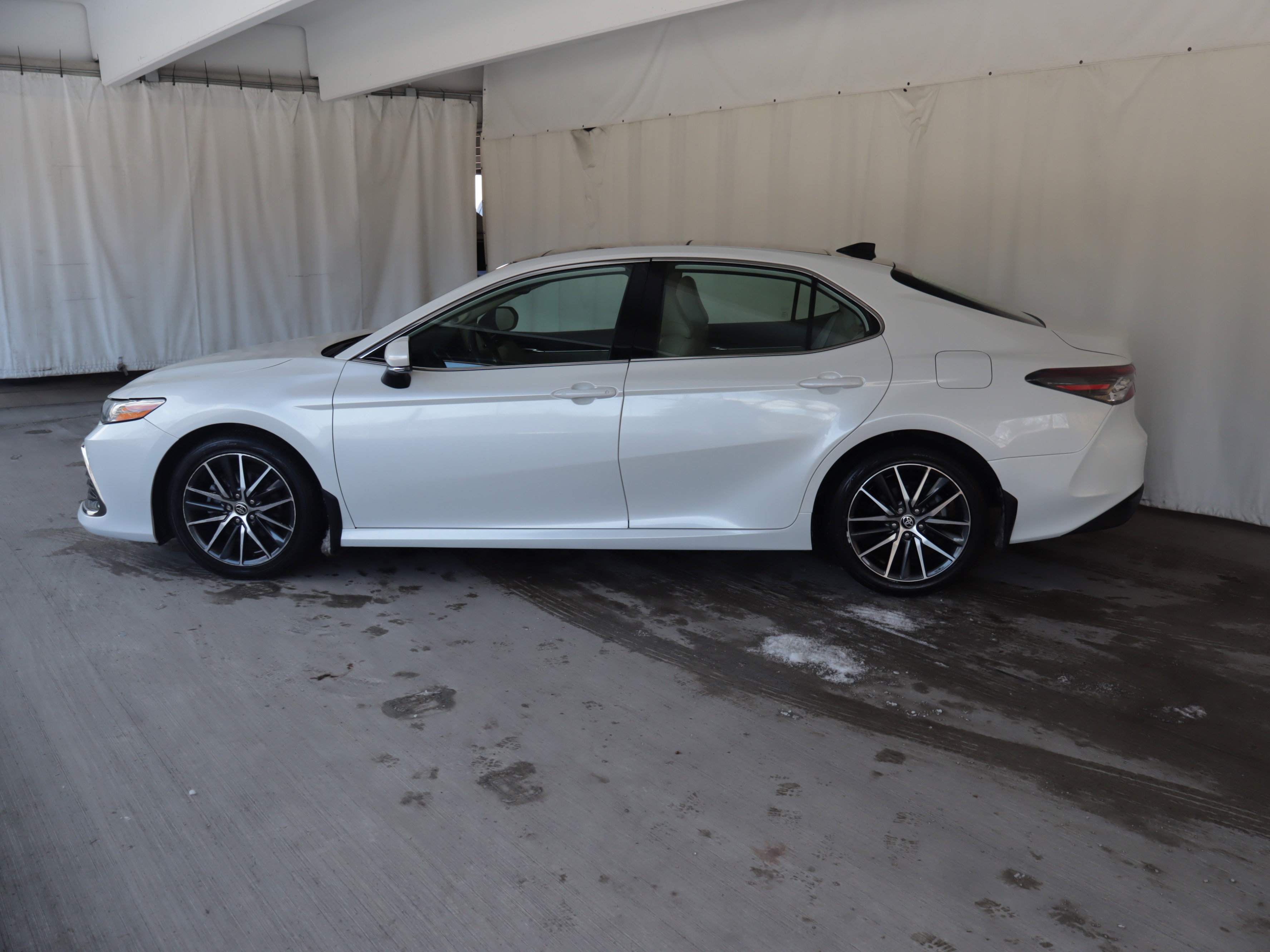 Used 2023 Toyota Camry XLE w/ Navigation Package AWD/4WD image 25