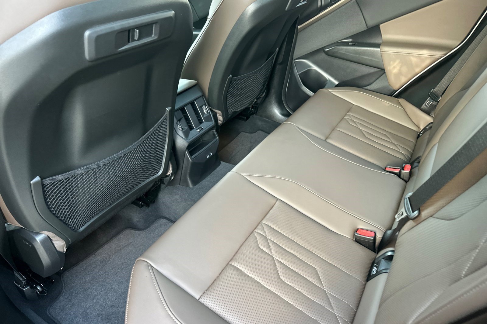 Used 2025 BMW X3 xDrive30i w/ Convenience Package image 15