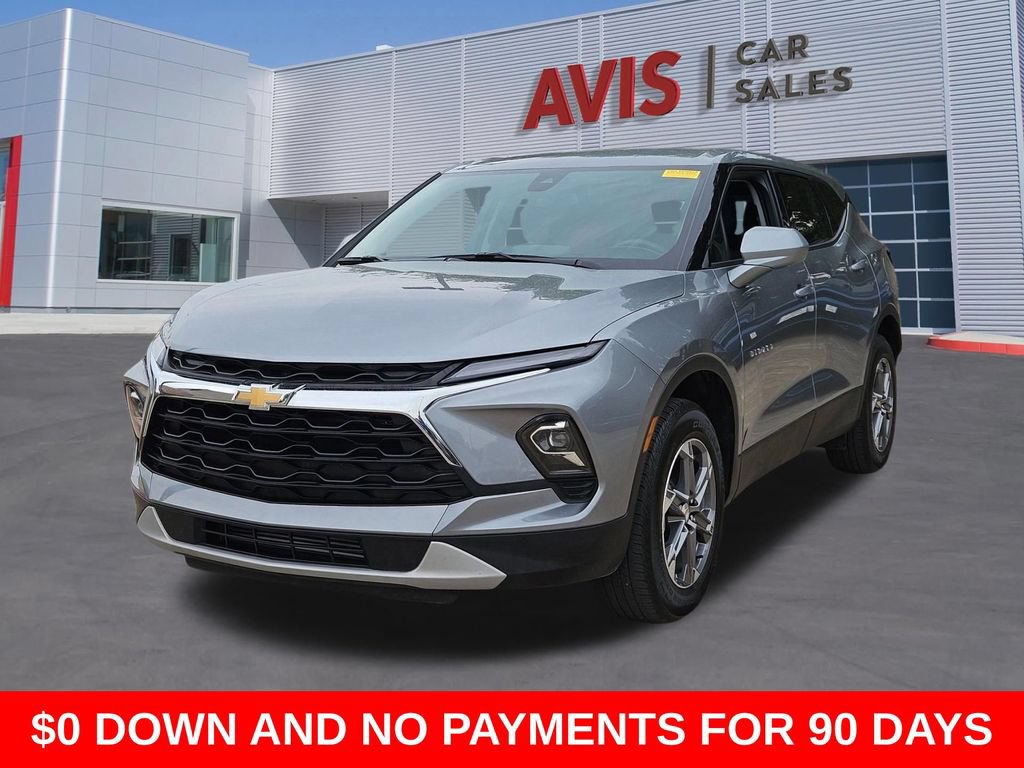 Used 2025 Chevrolet Blazer LT FWD image 1