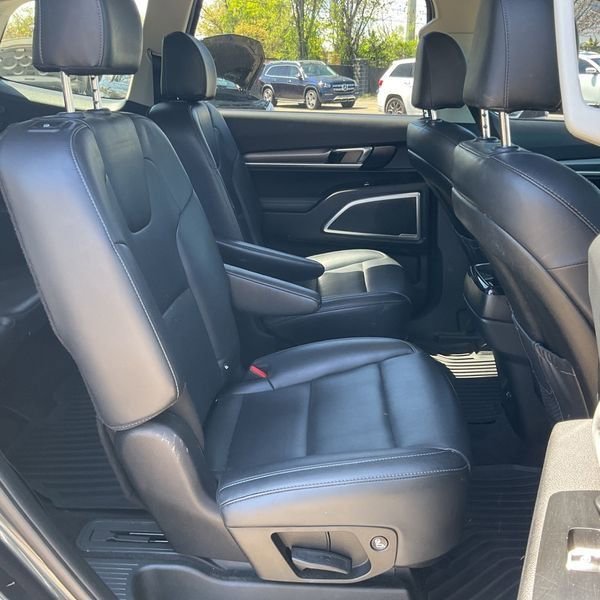 Used 2020 Kia Telluride S AWD/4WD image 13
