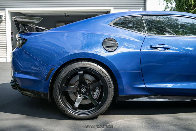 Used 2021 Chevrolet Camaro ZL1 RWD image 10