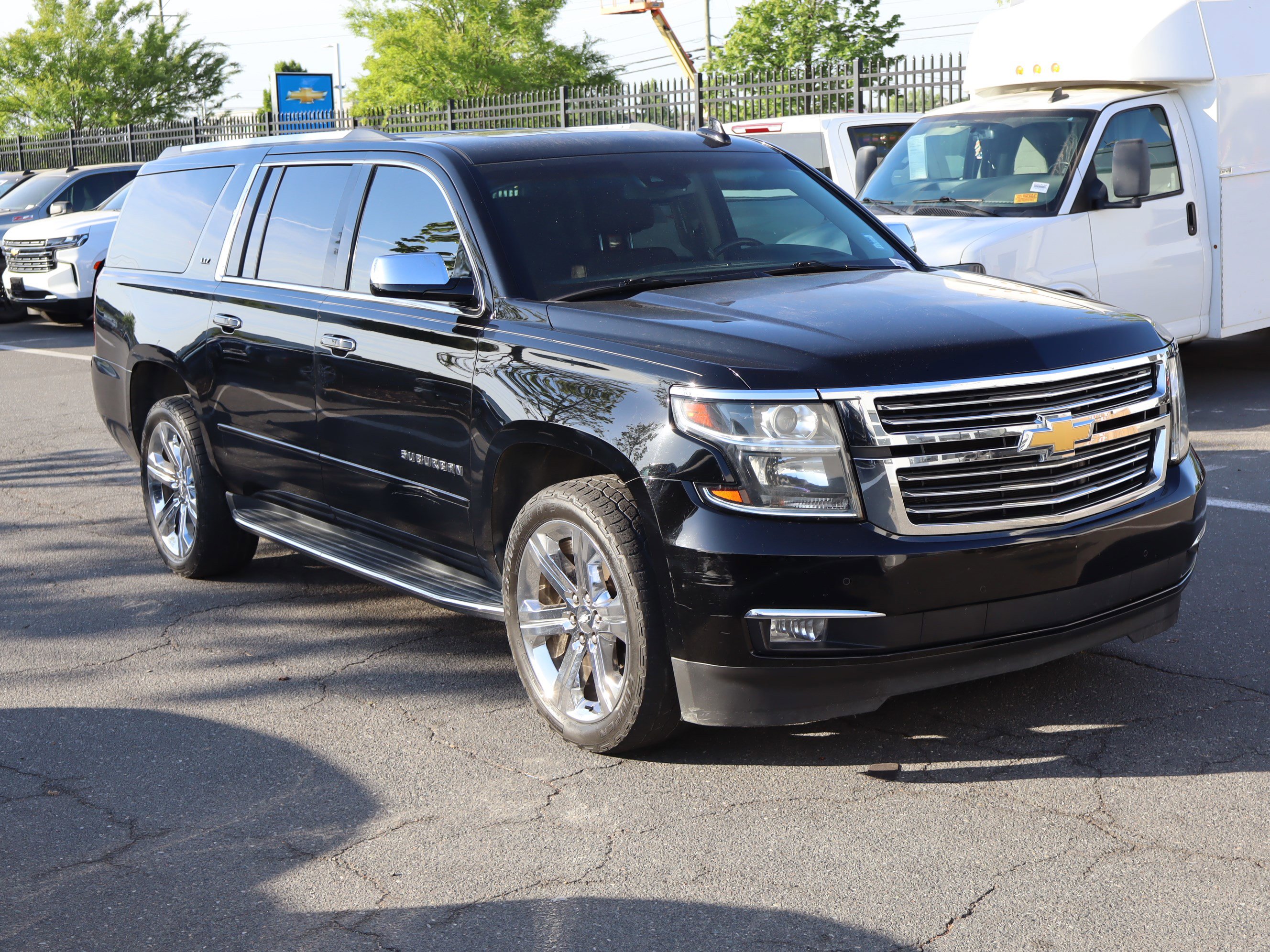 Used 2016 Chevrolet Suburban LTZ RWD image 14