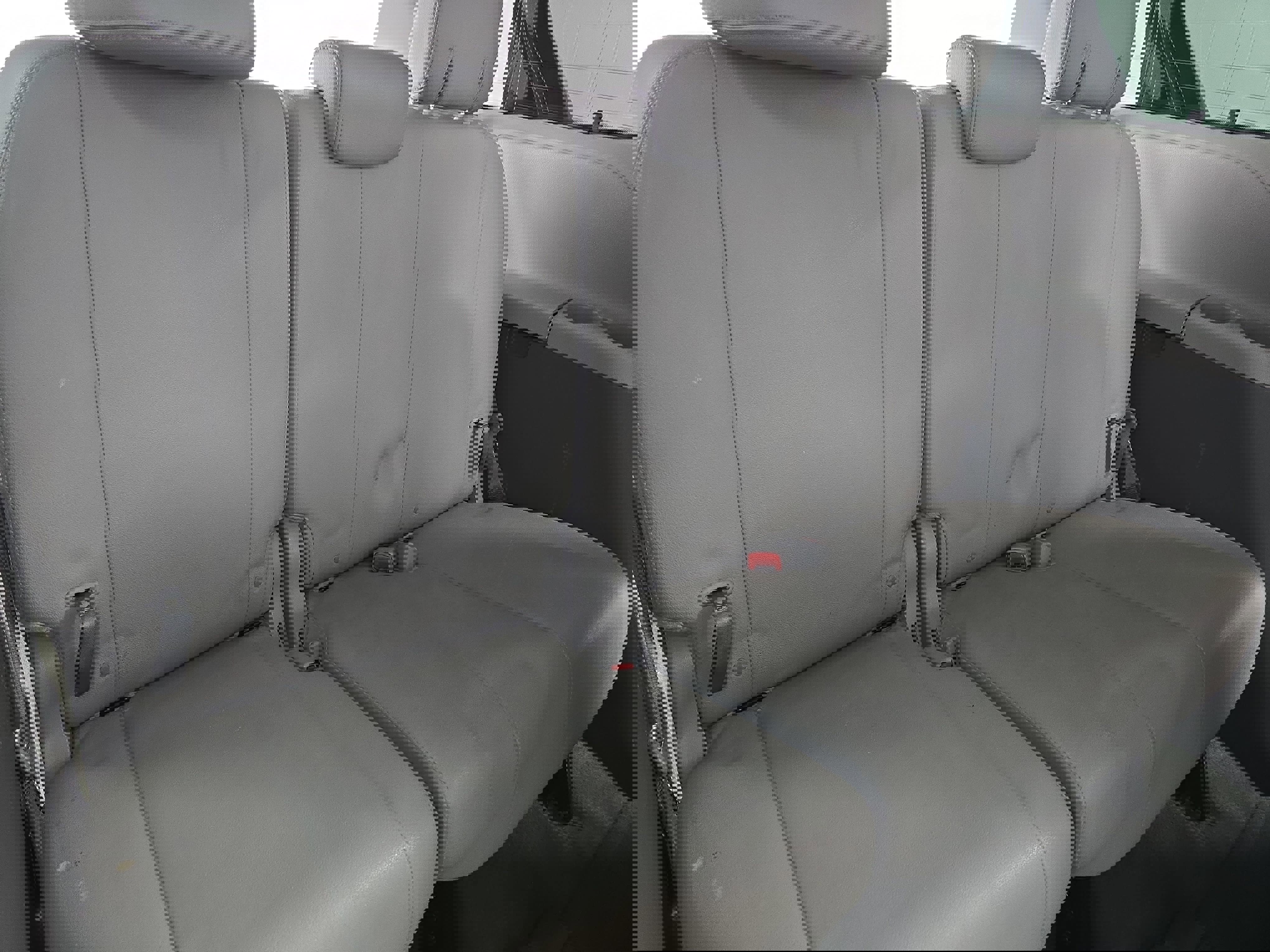 Used 2015 Toyota Sienna XLE image 12