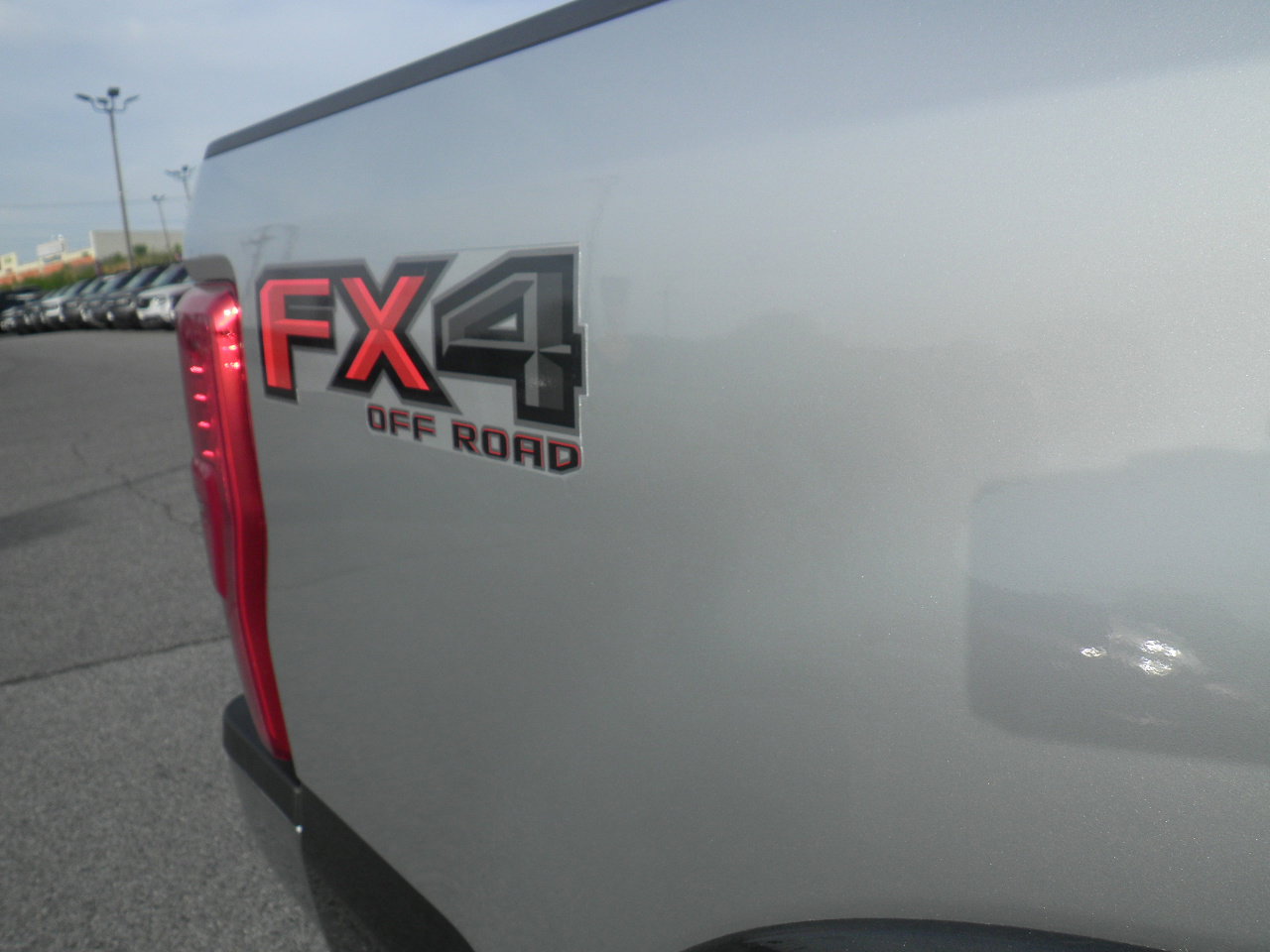 Used 2017 Ford F350 Lariat w/ Lariat Ultimate Package image 12