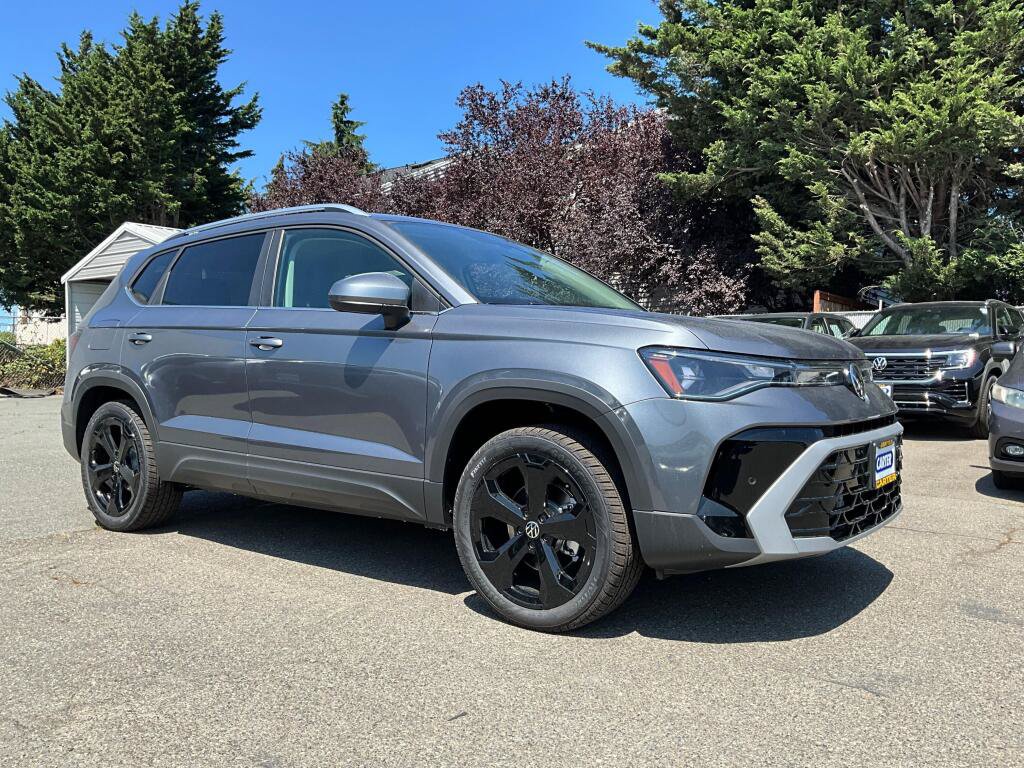 New 2026 Volkswagen Taos SEL AWD/4WD image 2