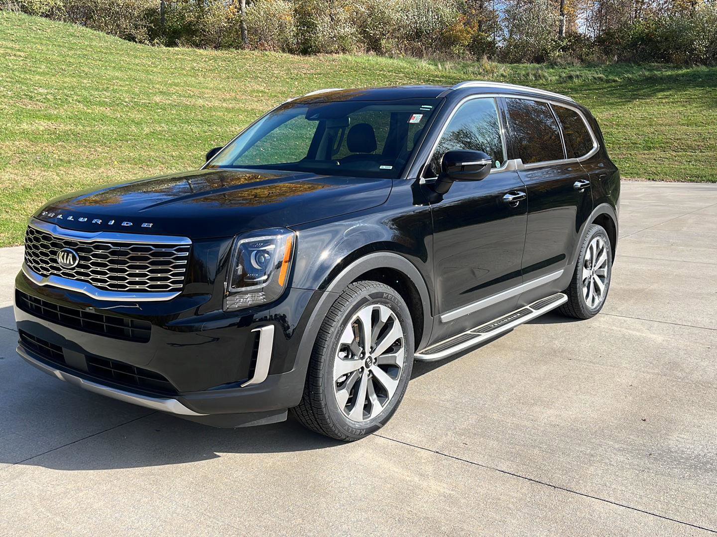 Used 2020 Kia Telluride S image 1