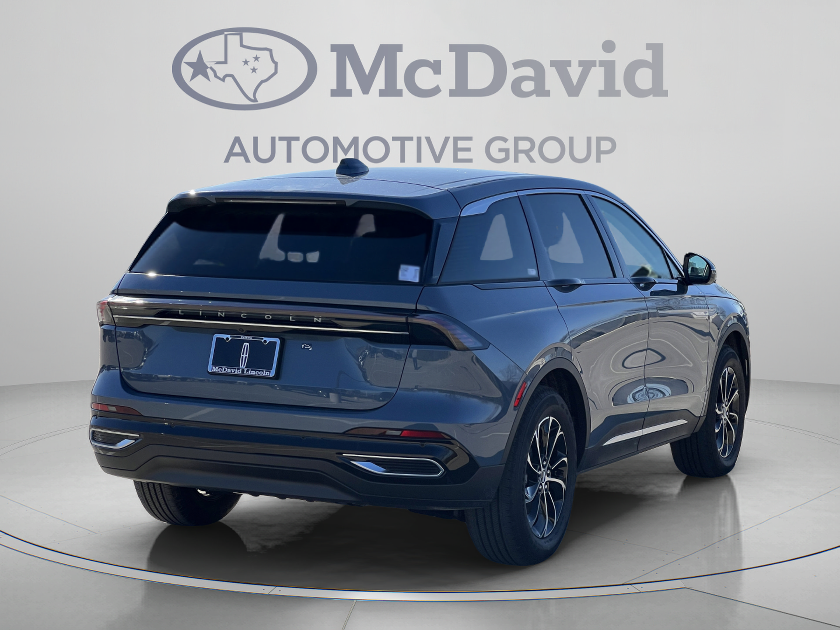 New 2026 Lincoln Nautilus Premier AWD/4WD image 7
