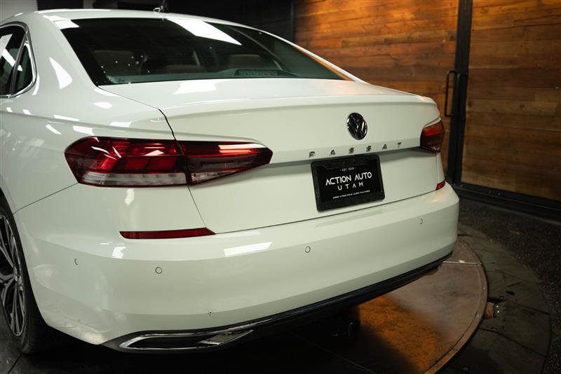 Used 2020 Volkswagen Passat 2.0T SEL image 6