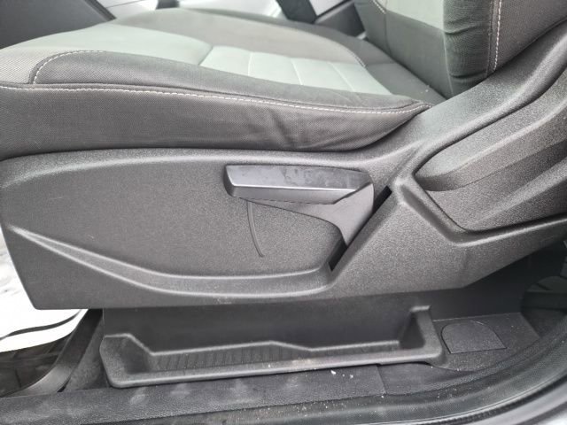 Used 2013 Ford Escape SE image 16