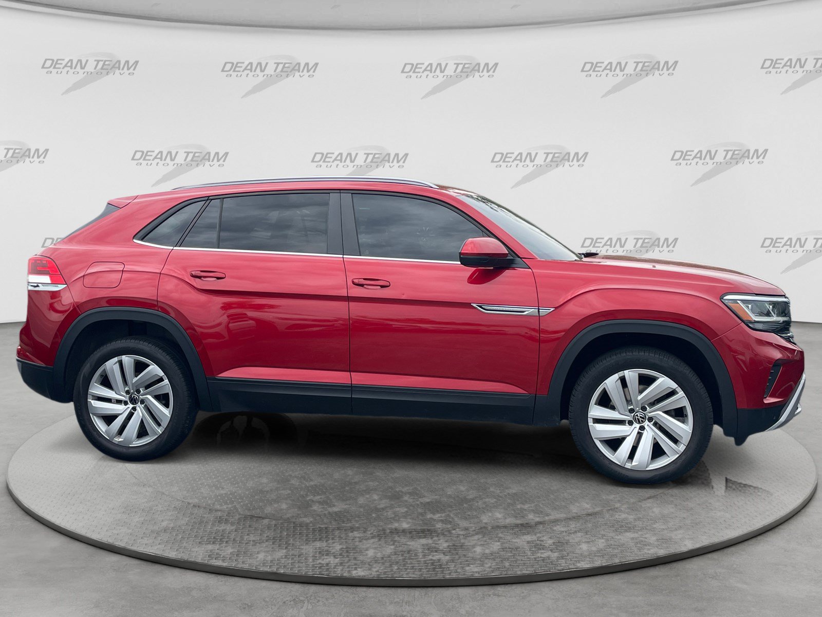 Used 2020 Volkswagen Atlas Cross Sport SE FWD image 10