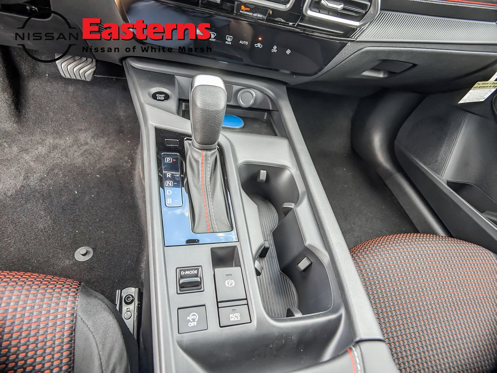 New 2027 Nissan Sentra SR w/ Floor Mat Package FWD image 13