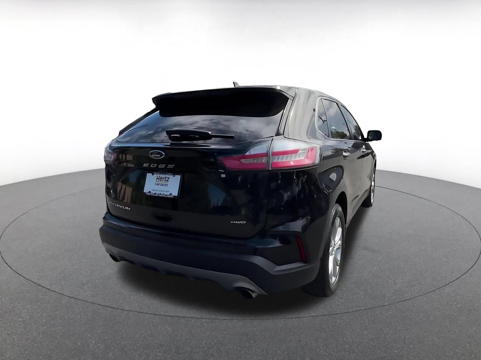 Used 2022 Ford Edge Titanium w/ Equipment Group 301A AWD/4WD image 15