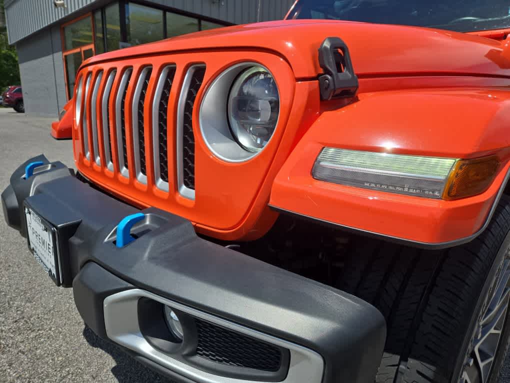New 2023 Jeep Wrangler Unlimited Sahara w/ Cold Weather Group AWD/4WD image 9