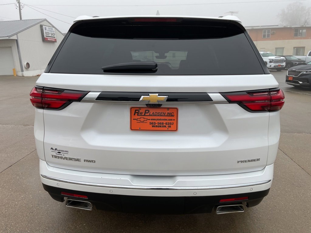 Used 2023 Chevrolet Traverse Premier w/ LPO, Floor Liner Package image 18