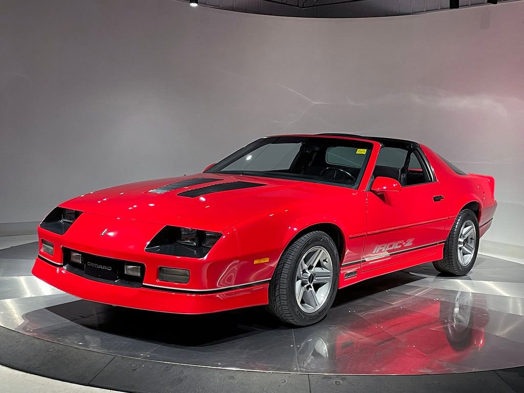 Used 1987 Chevrolet Camaro Z28 RWD image 2
