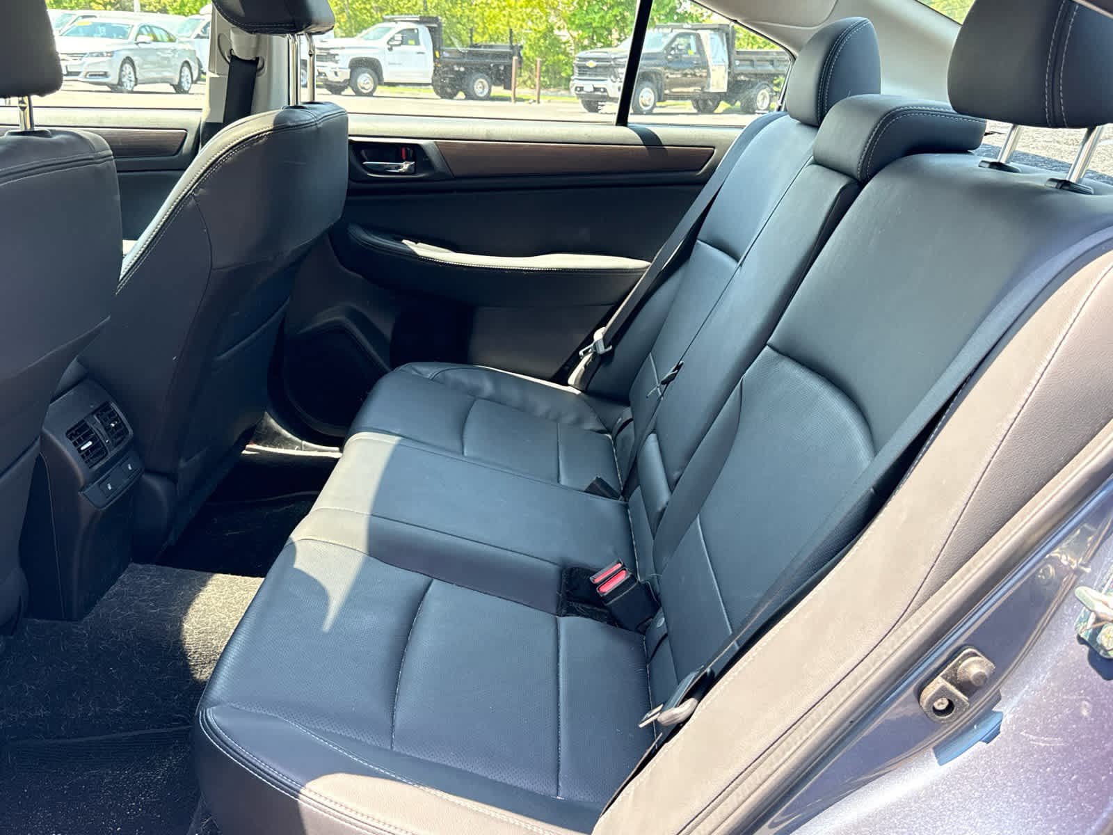 Used 2017 Subaru Legacy 2.5i Limited AWD/4WD image 7