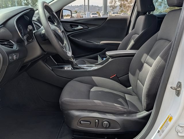 Used 2021 Chevrolet Malibu LT FWD image 10
