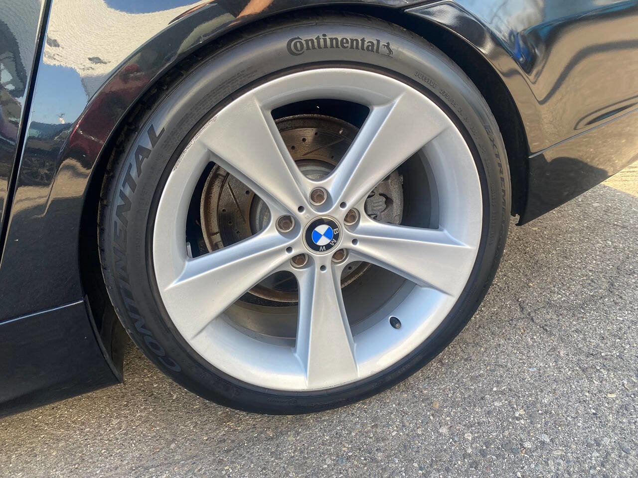 Used 2010 BMW 535i xDrive Wagon AWD/4WD image 13