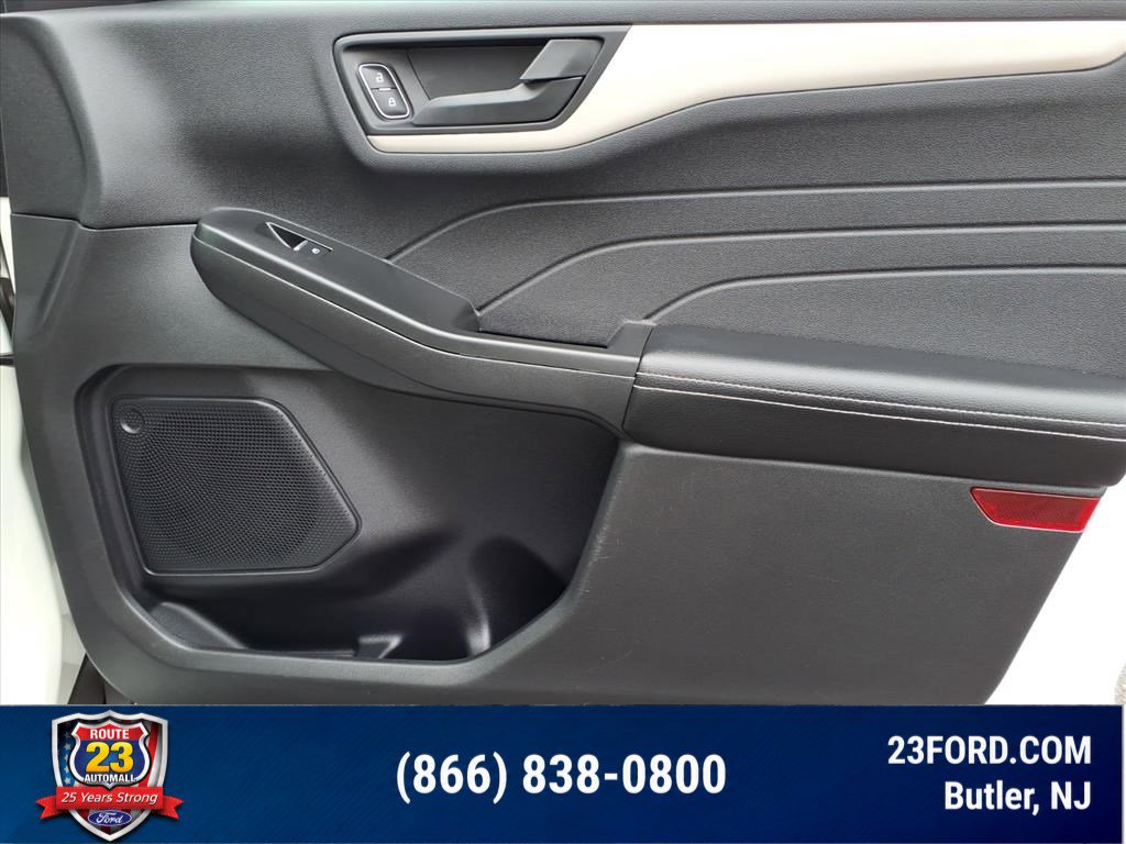Certified 2022 Ford Escape SE w/ Convenience Package AWD/4WD image 9
