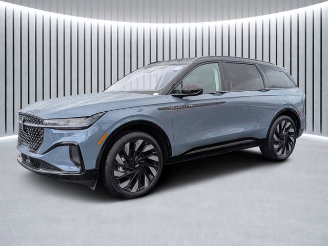 New 2026 Lincoln Nautilus Reserve w/ Jet Appearance Package image 6