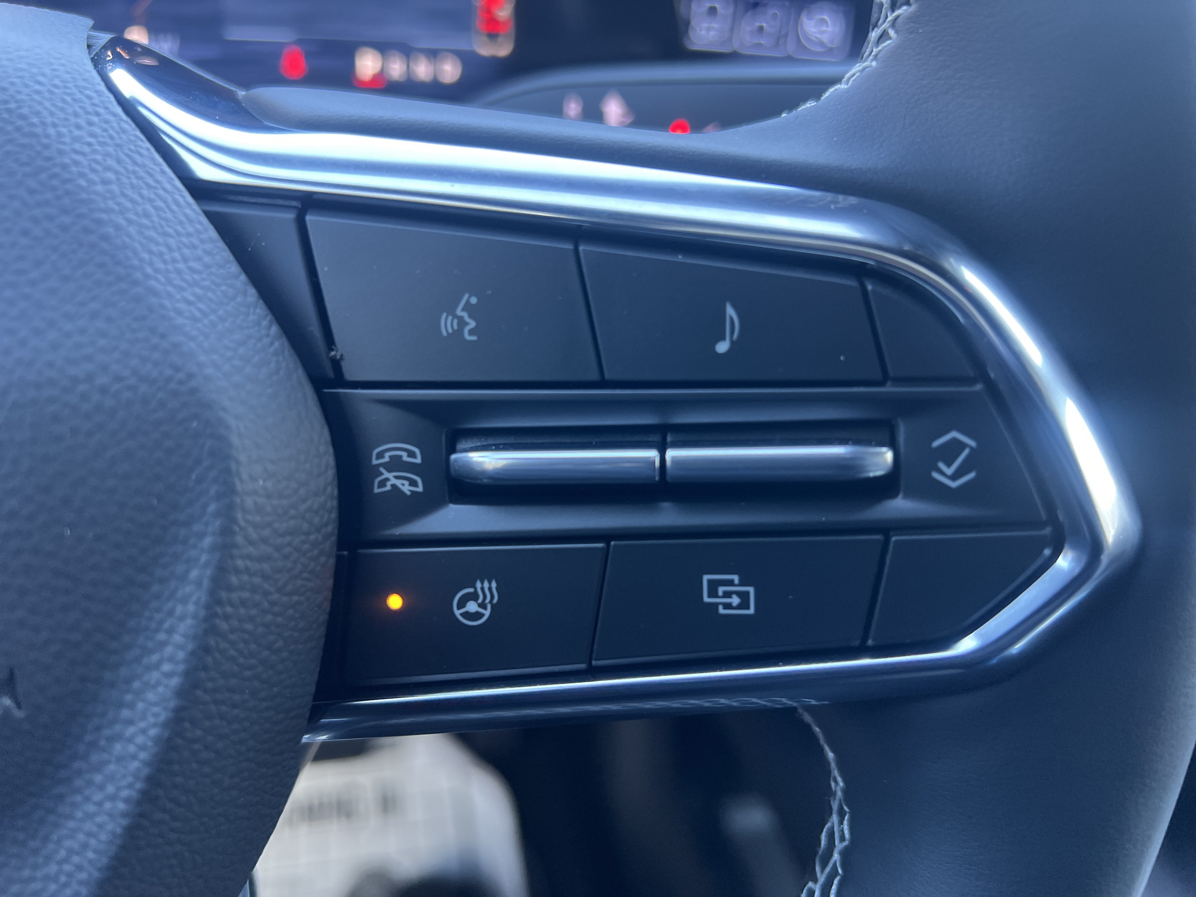 New 2026 Chevrolet Equinox EV LT AWD/4WD image 22
