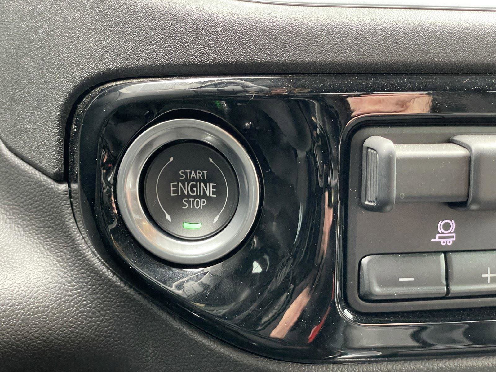 Used 2025 Chevrolet Silverado 1500 LT image 22