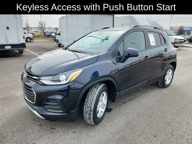 Used 2021 Chevrolet Trax LT w/ Driver Confidence Package image 3