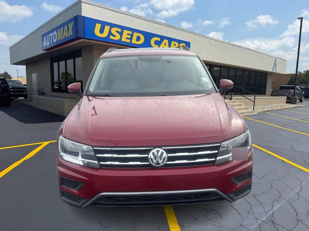 Used 2019 Volkswagen Tiguan SE w/ Panoramic Sunroof Package image 3